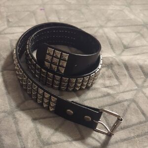 Black Studded hot topic Belt